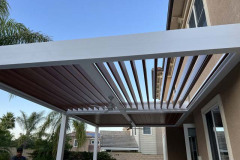 Automated Louvered Roof Pergola in Los Angeles 