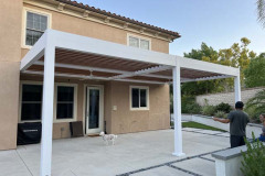 Automated Louvered Roof Pergola in Los Angeles 