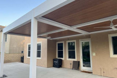 Automated Louvered Roof Pergola in Los Angeles 
