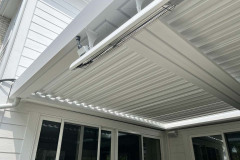 Los Angeles Louvered Pergola