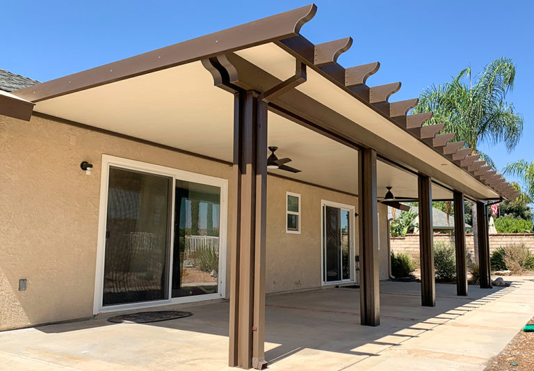 SANTA CLARITA ALUMAWOOD INSULATED PATIO COVER