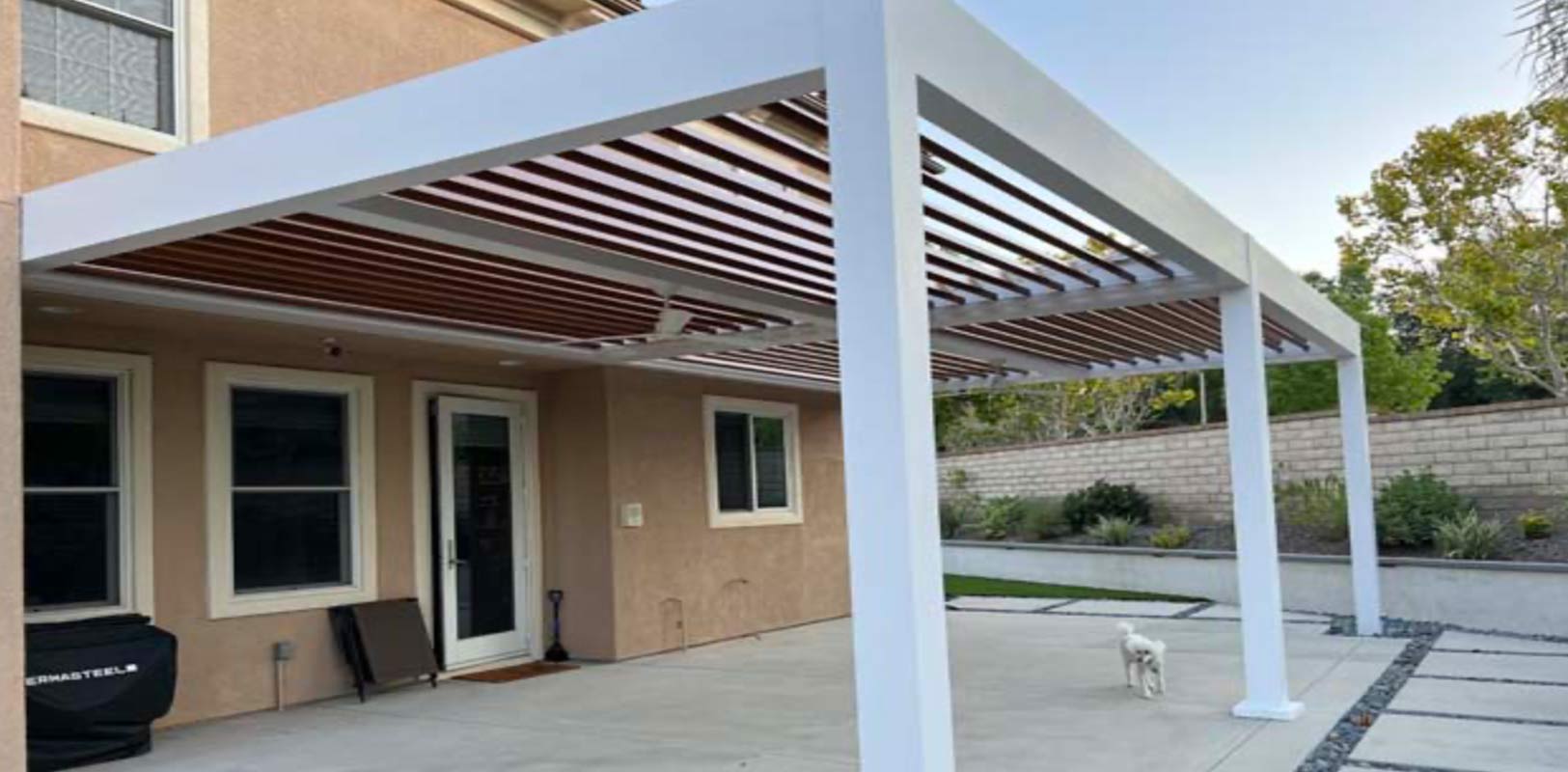 Automated Louvered Roof Pergola in Los Angeles